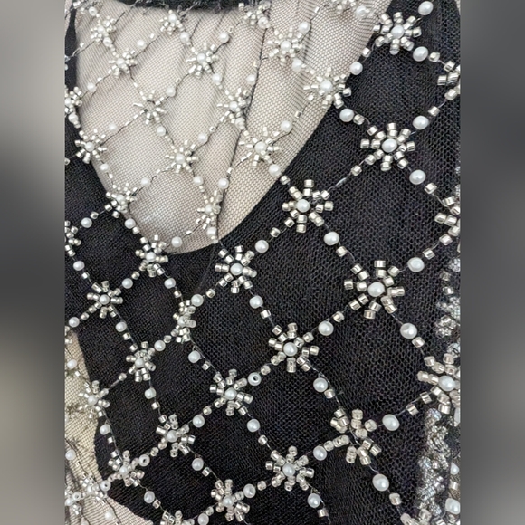 Free People Loir Embellished Top Black Large NWT - Picture 8 of 9